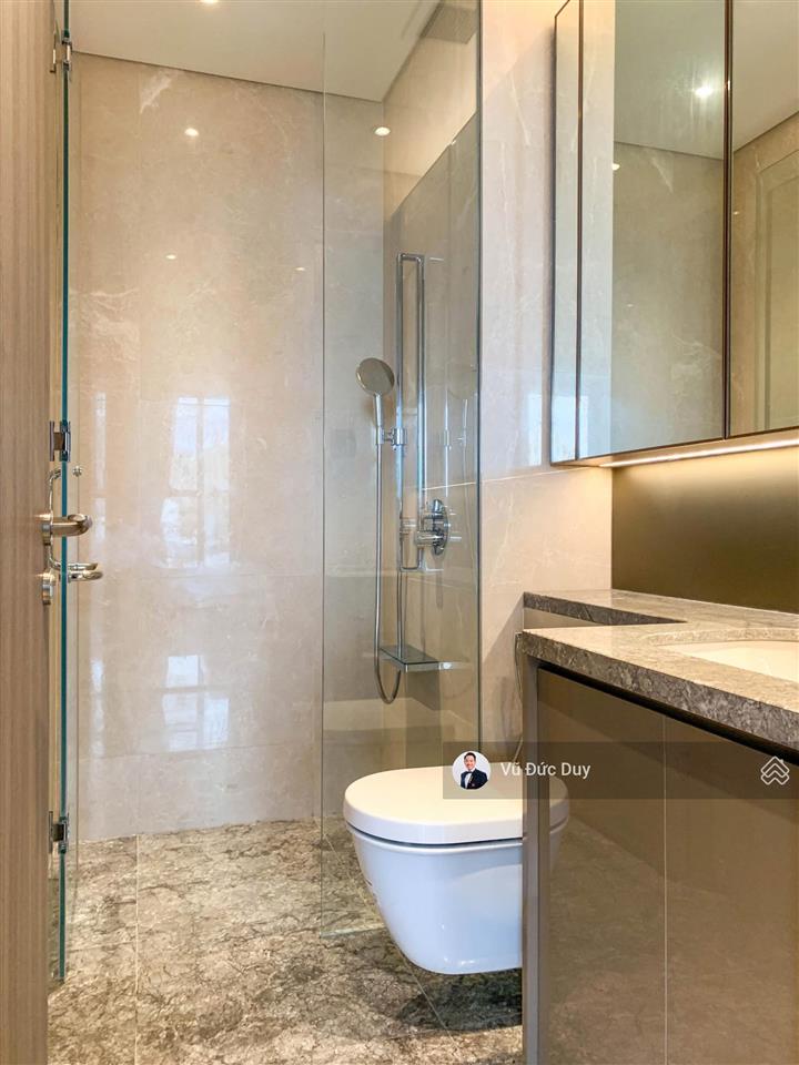 Cho thuê 2pn the marq quận 1, mới 100%, giường rộng trần cao, view lm81, vị trí trung tâm, full đẹp