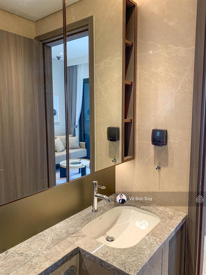 Cho thuê 2pn the marq quận 1, mới 100%, giường rộng trần cao, view lm81, vị trí trung tâm, full đẹp