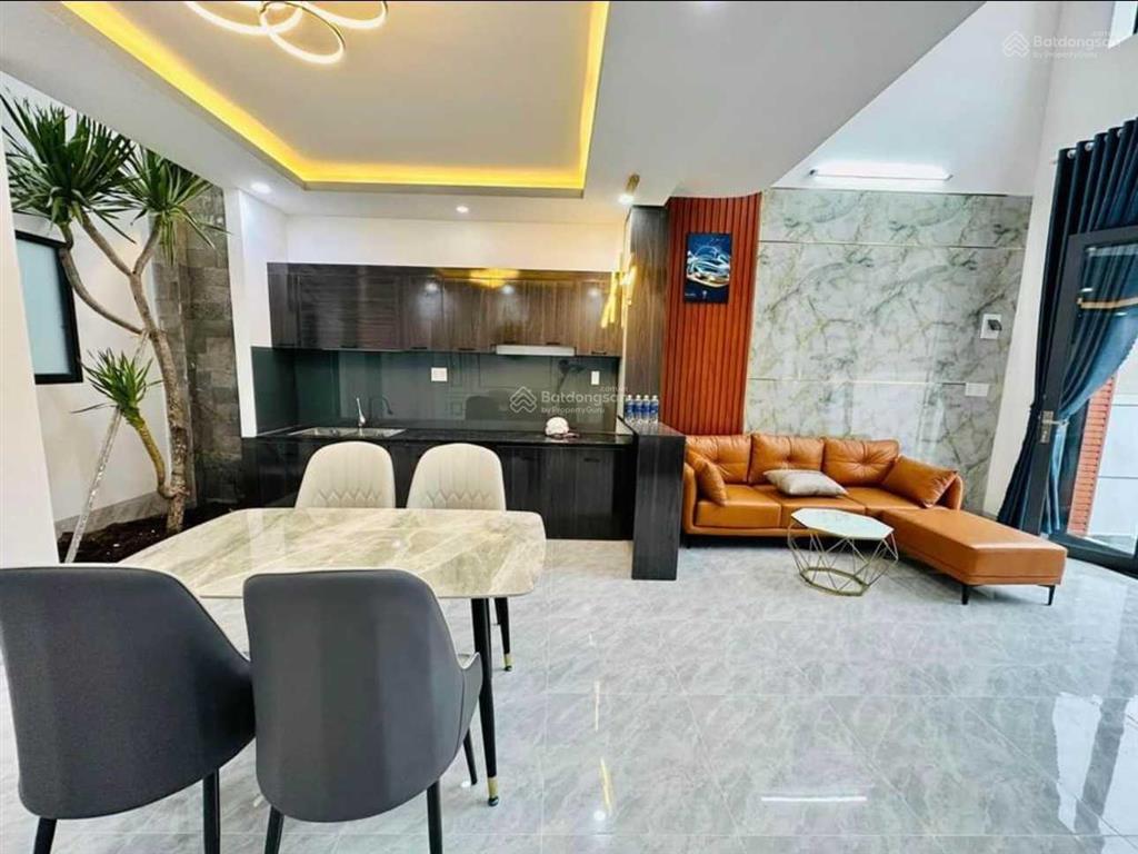 Xuất hiện căn nhà lửng 100m2 ngay cổng văn miếu trấn biên, 1 sẹc đường huỳnh văn nghệ