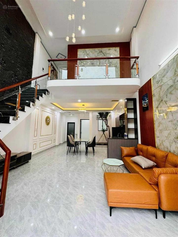 Xuất hiện căn nhà lửng 100m2 ngay cổng văn miếu trấn biên, 1 sẹc đường huỳnh văn nghệ