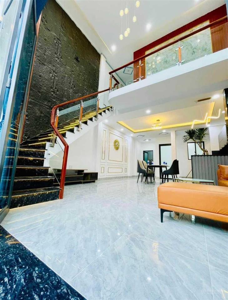 Xuất hiện căn nhà lửng 100m2 ngay cổng văn miếu trấn biên, 1 sẹc đường huỳnh văn nghệ