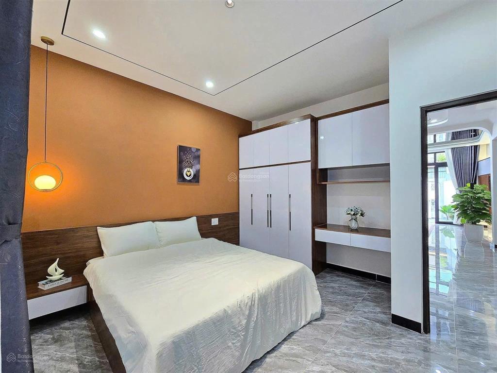 Việt kiều mỹ xây nhà chưa kịp ở ngày nào, bán gấp căn nhà lầu ngay gần kdl bửu long nhà dt 100m2