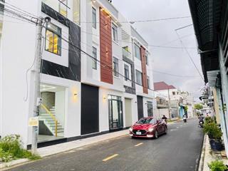 BÁN NHÀ 1T2L đúc mới, MẶT TIỀN (PHẠM HỮU LẦU). Vị trí đẹp vừa ở, KDoanh, VPCTy,...