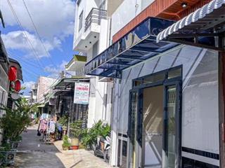 BÁN NHÀ 1TRỆT 1LỮNG, mới đẹp, mua vào ở ngay. TRỤC CHÍNH Hẻm Xe hơi tới nhà