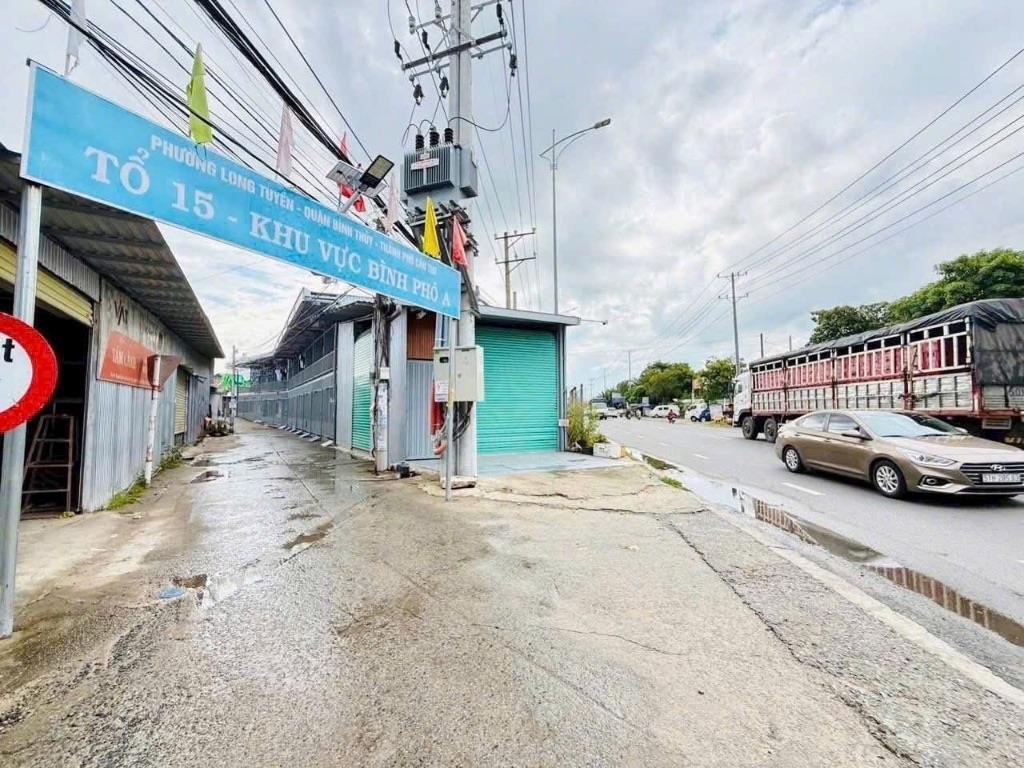 BÁN NHÀ 1TRỆT 1LỮNG, mới đẹp, mua vào ở ngay. TRỤC CHÍNH Hẻm Xe hơi tới nhà