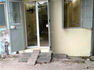 Bán nhà ngõ 13 lĩnh nam dt 32 m2, 2 tầng có thêm mảng đối diện 35 m2 đã có nhà cấp 4. giá 3 tỷ