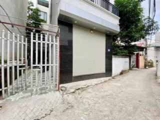 Vị trí đức diễn sầm uất  gần nhà thi đấu quận bắc từ liêm  ngõ trước nhà 4m  nhà xây mới