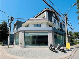 Góc 2 mặt tiền, 150m2, full thổ, sổ hồng riêng, giá 18 tỷ 3 thương lượng
