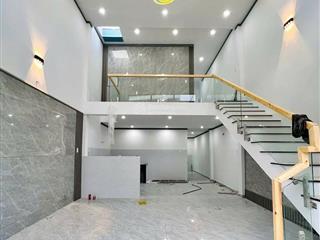 Bán nhà mới xây, sổ hồng hoàn công đủ, ngay tỉnh lộ 10, bình tân, giá 2 tỷ 350 thương lượng !!!