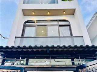 Chú tín bán nhà trần doãn khanh quận 1. giá 3tỷ870/80,7m2 cho thuê 27triệu.gần trường trần văn ơn