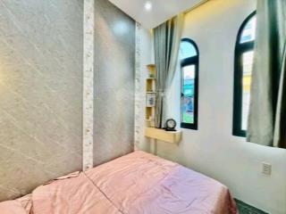 Kẹt vốn bán nhà hoa phượng, p. 2, phú nhuận. giá 3,6 tỷ, dt 54,5m2,  như 0766 372 ***, hẻm xe hơi