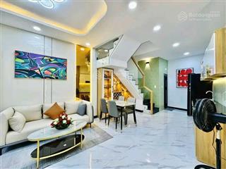 Kẹt vốn bán nhà dương quảng hàm, p.6, gò vấp. giá 3,15 tỷ, dt 56m2,  như 0766 372 ***, hẻm xe hơi