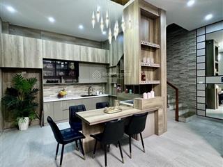 Bán nhà nguyền văn cừ 55m25 tầngmt 6mhơn 11 tỷô tôfull nội thất6 ngủpháp lý rỏ ràngsổ vuông