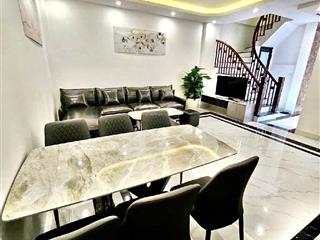 Bán nhà thạch bàn 68m2hơn 8 tỷô tô đỗ cổngthang máyfull nội thất4 ngủsát chung cư tb