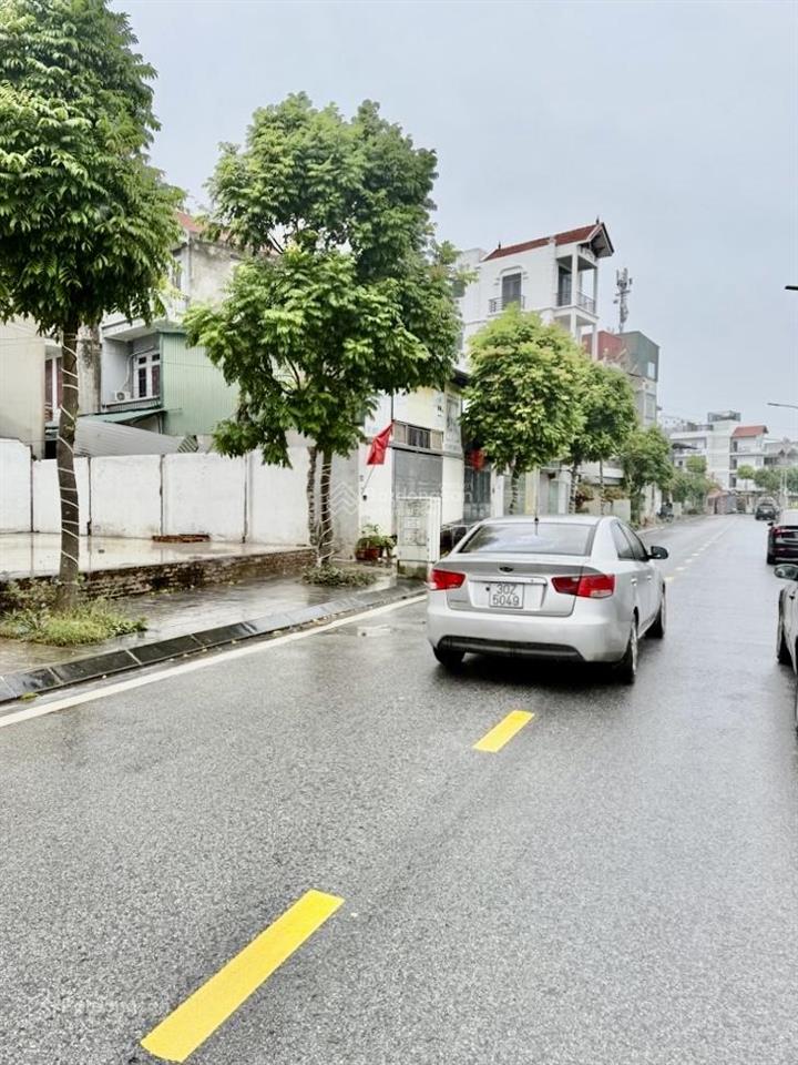 Bán thửa đất kim cương quận long biên 69m2mặt tiền 6.2m15 tỷkinh doanhô tô tránhvĩa hèlô góc