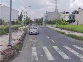 Chủ đầu tư thu hồi vốn 3 lô ngay kdc sadeco 80m2/ 1tỷ880 đ.lê văn lương, nhà bè, shr, xdtd, gần chợ