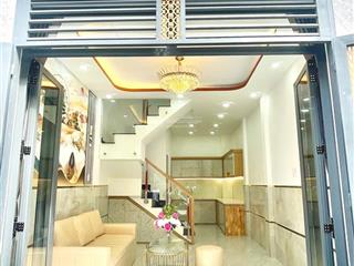 Kẹt tiền làm ăn bán rẻ trong tháng giá chỉ 2ty 250 triệu / đúc 1 lầu , sân thượng sổ hổng đầy đủ