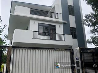 Biệt thự ngay sát global city, giáp q2, thiết kế hiện đại, 213m2, ngang hiếm 11,5m bán chỉ 19,5 tỷ