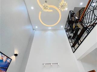 Chính chủ bán gấp căn nguyễn duy dương, p4, quận 10 gia 3ty180tr xem nhà