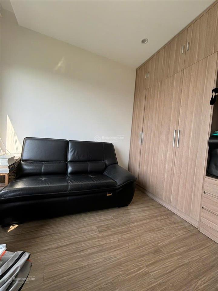 Cắt lỗ 800 triệu căn hộ góc 2 phòng ngủ cộng 1 phòng plus origami có nội thất giá chỉ 3tỷ2