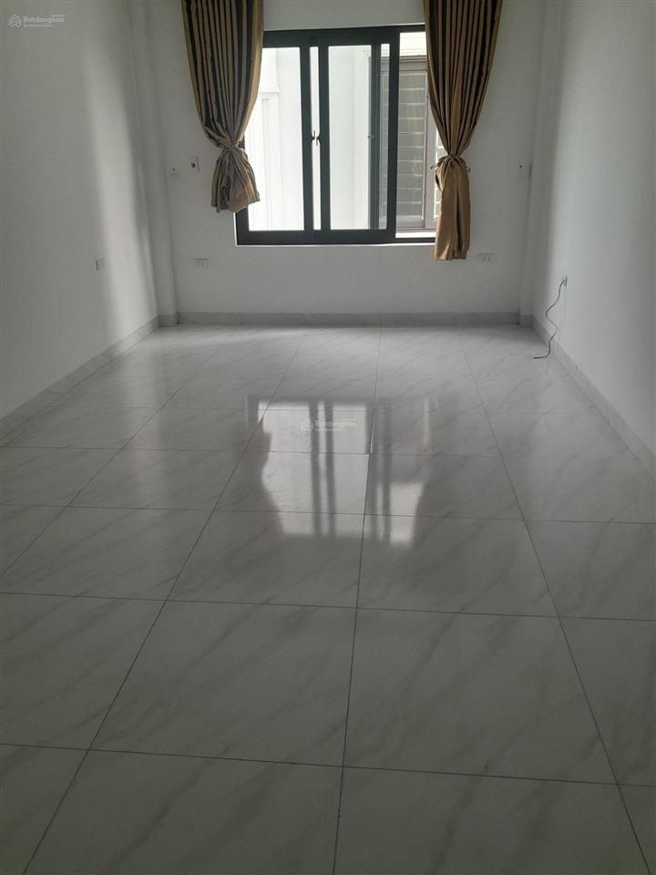 Bán nhà huỳnh cung tam hiệp dt 35mx5t giá 5,8ty  0368 863 ***
