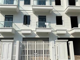 Chính chủ cho thuê căn lk 75m2, đã xây thô và hoàn thiện mặt ngoài giá 7.5tr/tháng