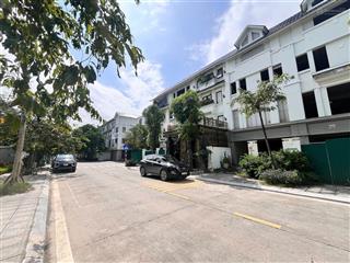Nhà vưởn 120m2 sẵn sổ giáp aeon mall giá 22.x tỷ cả nhà,  0922 106 ***