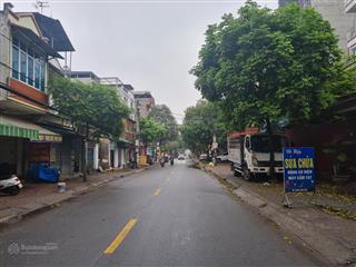 Bán đất phố phan đăng lưu, yên viên, gia lâm, dt 30m2, giá chỉ 1.9 tỷ