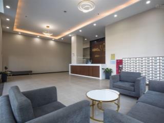 Chính chủ cần bán căn hộ 3pn/ 168m2 / 12.5 tỷ, full nội thất, view hồ tây, cam kết giá tốt nhất