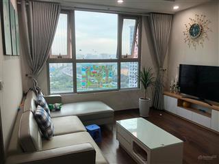 Chính chủ bán căn góc 3pn 2wc  tầng cao  full nội thất  hướng nam  view cầu thăng long  đã sổ