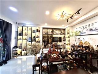 Chính chủ gửi nhà ngay q3, giáp q1, lê văn sỹtrần quang diệu 40m2, 3pn khép kín, 8.x tỷ
