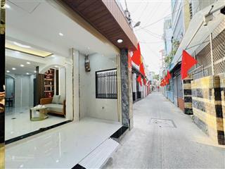 Nhà mới ở ngay lê văn sỹtrần quang diệu, 40m2,3 tầng btct, 6.x tỷ