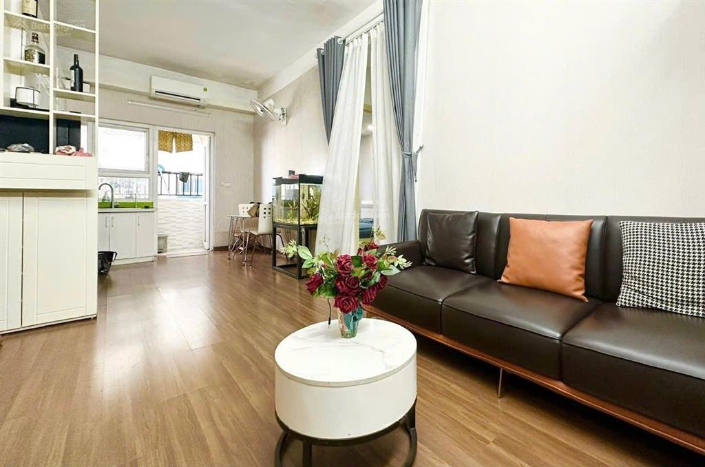 Bán căn góc 2 ngủ 2wc 56m2 giá 2,45 tỷ tại hh2 linh đàm