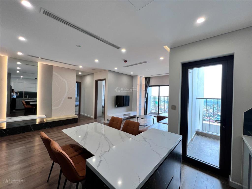 Bán quỹ căn hoàng thành pearl 2,3pn dt 80, 110, 114m2, nt cơ bản cđt giá rẻ, sẵn sổ.  0968 748 ***