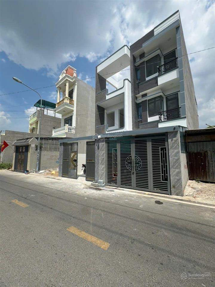 Nhà 1 trệt 2 lầu đẹp mới, hoàn công, đang cho thuê 12tr/th trung tâm dĩ an