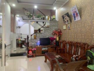 Bán nhà 1 trệt 1 lầu đẹp trung tâm dĩ an đường ô tô, giá chỉ 3.8 tỷ