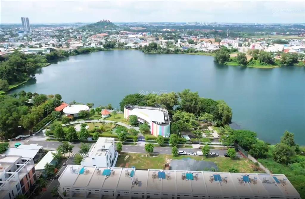 Nhà hoàn công  khu compound  gần đường thống nhất  làng đại học