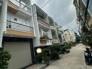 Khu bình phú  f10, q6  đường 8m, xe hơi vào nhà  63m2 ( 4 x 16m ) 3 tầng nhà mới ở ngay