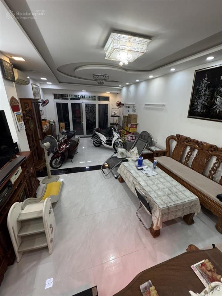 5m x 23m, mặt tiền  5 tầng có thang máy  nhà đẹp tuyệt vời 5pn  bình phú  p10, q6 giá chỉ 20 tỷ