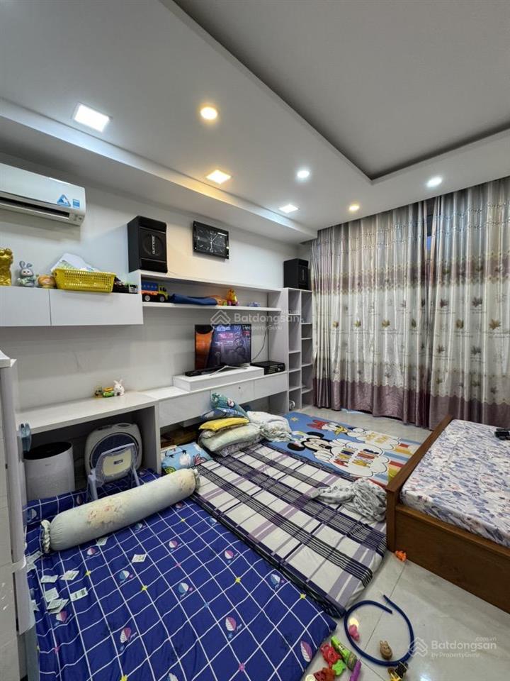 5m x 23m, mặt tiền  5 tầng có thang máy  nhà đẹp tuyệt vời 5pn  bình phú  p10, q6 giá chỉ 20 tỷ