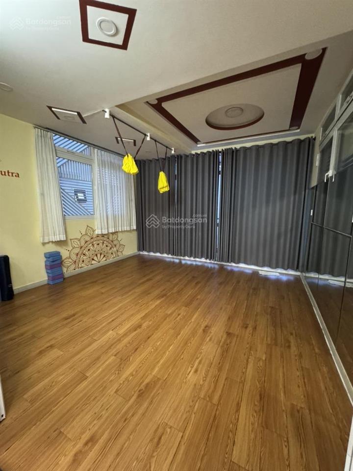 5m x 23m, mặt tiền  5 tầng có thang máy  nhà đẹp tuyệt vời 5pn  bình phú  p10, q6 giá chỉ 20 tỷ