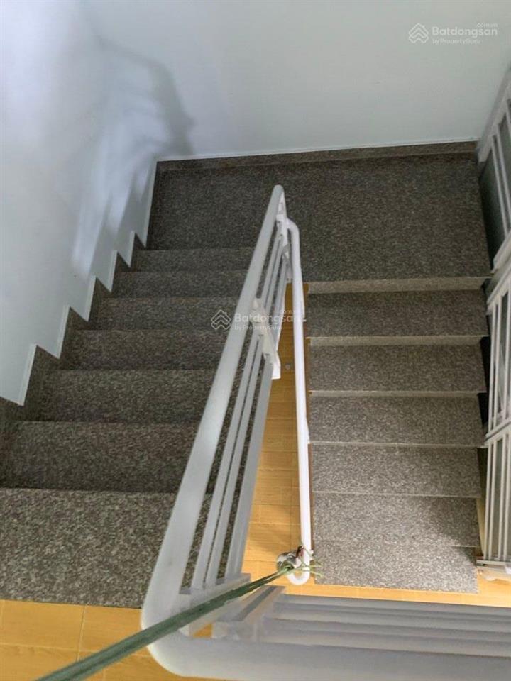 Vị trí đẹp ngay vòng xoay lê đại hành hẻm 7m xe hơi vào nhà chỉ 9.8 tỷ 66m2 (4x16.5m) 2 tầng