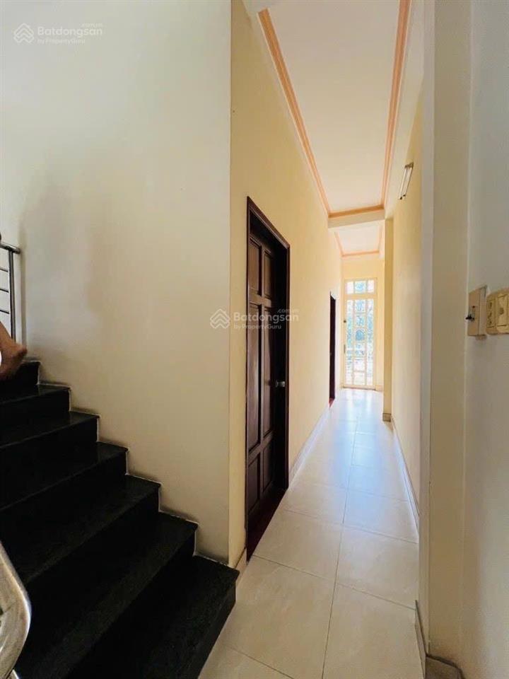 Biệt thự mặt tiền  chỉ 13 tỷ cxplb ngay phố ẩm thực q6 114m2 (6.5x18m) 3 tầng 6pn