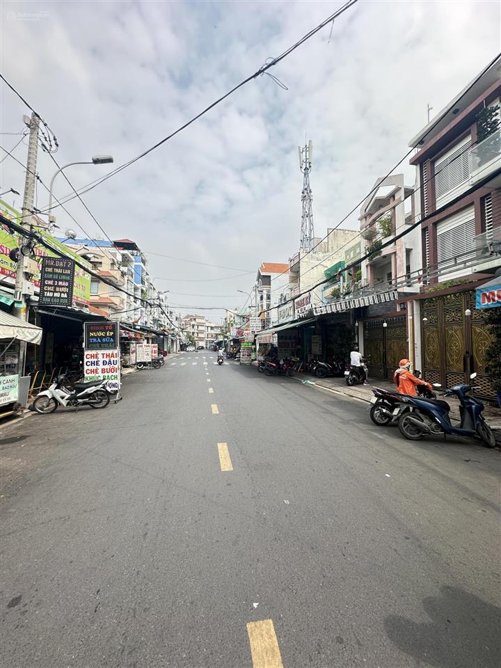 Biệt thự mặt tiền  chỉ 13 tỷ cxplb ngay phố ẩm thực q6 114m2 (6.5x18m) 3 tầng 6pn