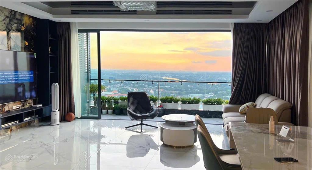 Cần tiền bán penthouse giá cắt lỗ 1 tỷ so với giá gốc, view sông sài gòn 0926 339 ***