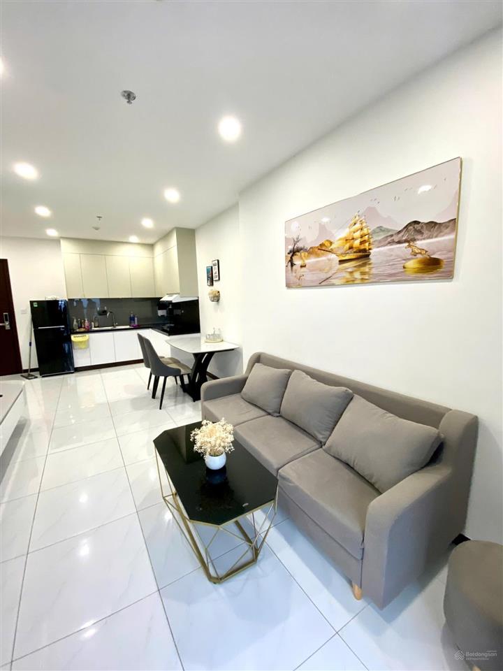 Cần tiền bán gấp căn hộ csky view, full nội thất, tầng 15, giá 2,1 tỷ lỗ 600triệu 0926 339 ***
