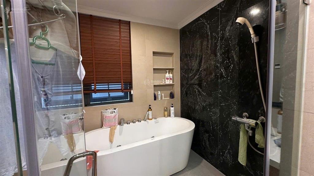 Hiếm  biệt thự  lô góc  cạnh kđt ngoại giao đoàn 125m2 4 tầng mt 20m  trung tâm quận cầu giấy