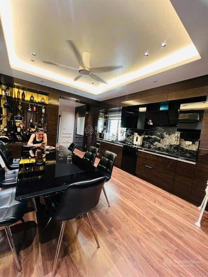 Phân lô  cán bộ văn phòng trung ương đảng  phố lưu hữu phước, 61m2 5 tầng, mt 4.5m 17.5 tỷ