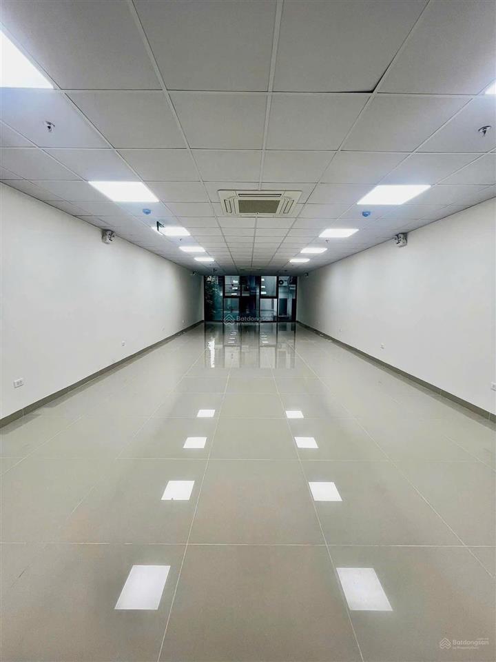 Lô góc  ngã 4 liễu giai  văn cao  ba đình 70m2 6 tầng thang máy gara oto chỉ 26 tỷ 0964 721 ***