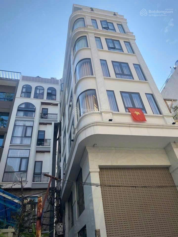 Lô góc  ngã 4 liễu giai  văn cao  ba đình 70m2 6 tầng thang máy gara oto chỉ 26 tỷ 0964 721 ***